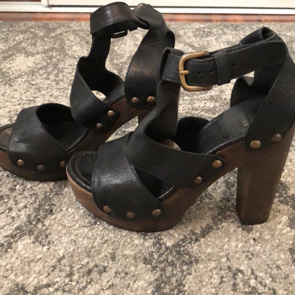 Stuart Weitzman platform heels